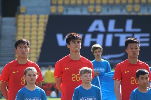 九游-吴少聪今夏首选租借波兰超 暂以散步康复下月动球