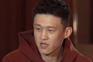 手机看球-周鹏：当球员只用管好自己 当教练要考虑的太多了 太烧脑了